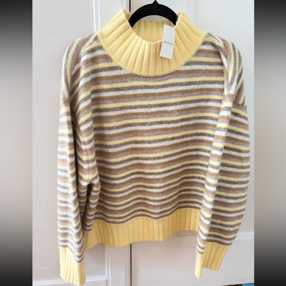 Abercrombie & Fitch Easy Wool-Blend Funnel Neck Sweater (Yellow Stripe)
